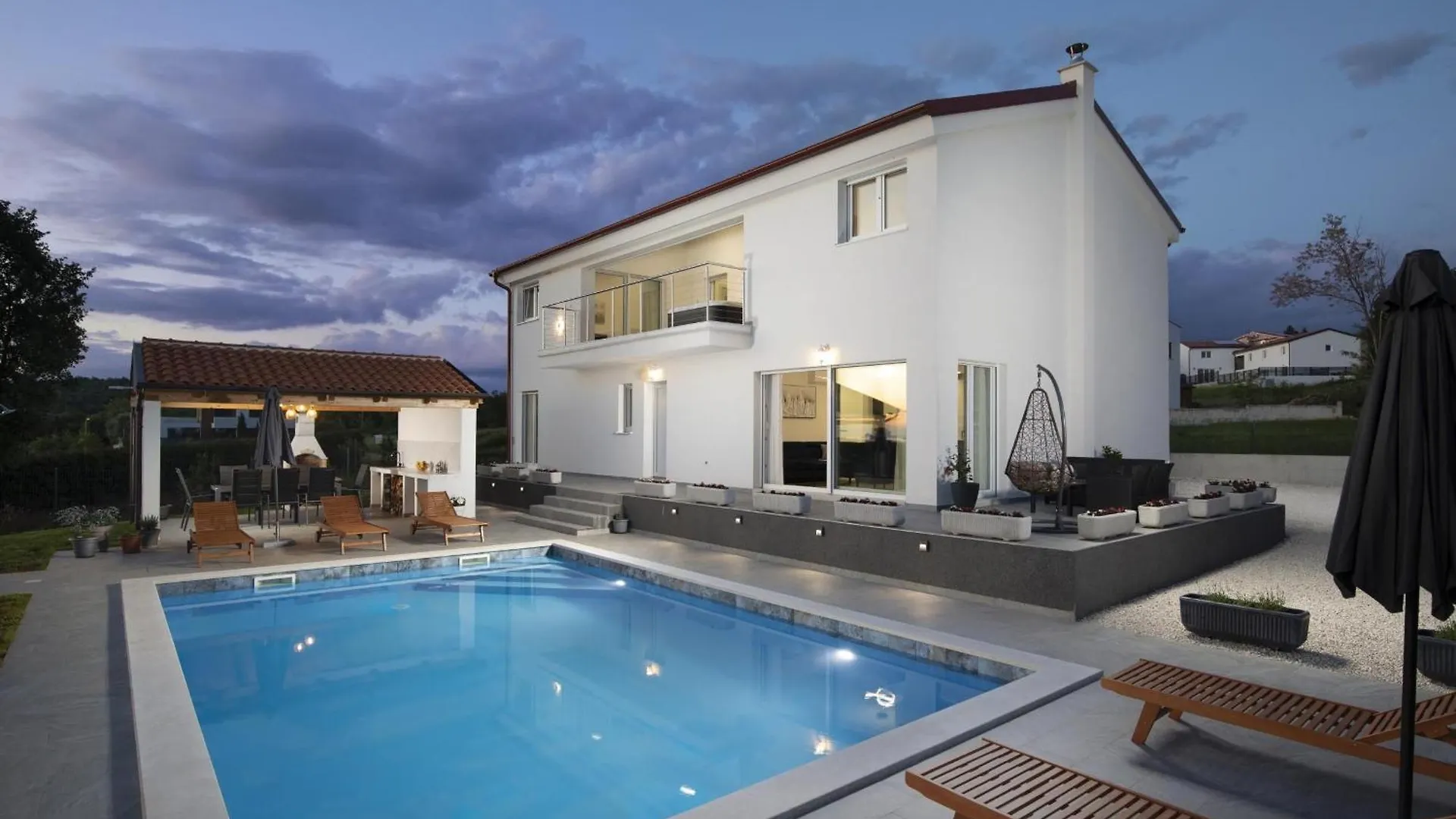 Villa Euphoria Mit Pool, Sauna Und Whirlpool Višnjan